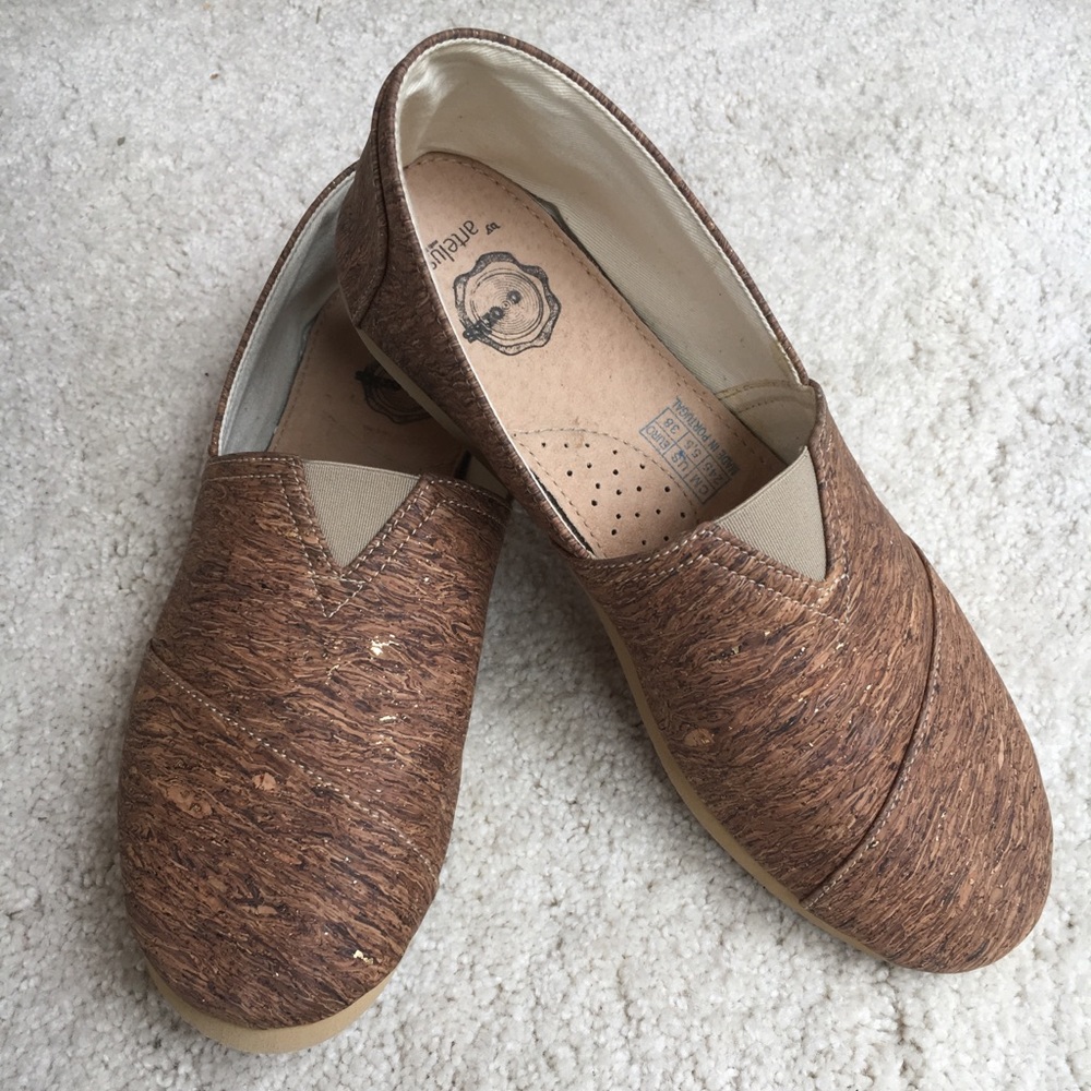 Queork NEW light-as-air slip-on shoes
